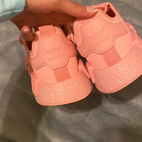 Pink Adidas Boost - Picture 4 of 5